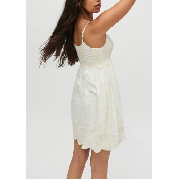 UO Jamie Cream Ivory White Embroidered Babydoll Frock Mini Dress - Picture 5 of 16